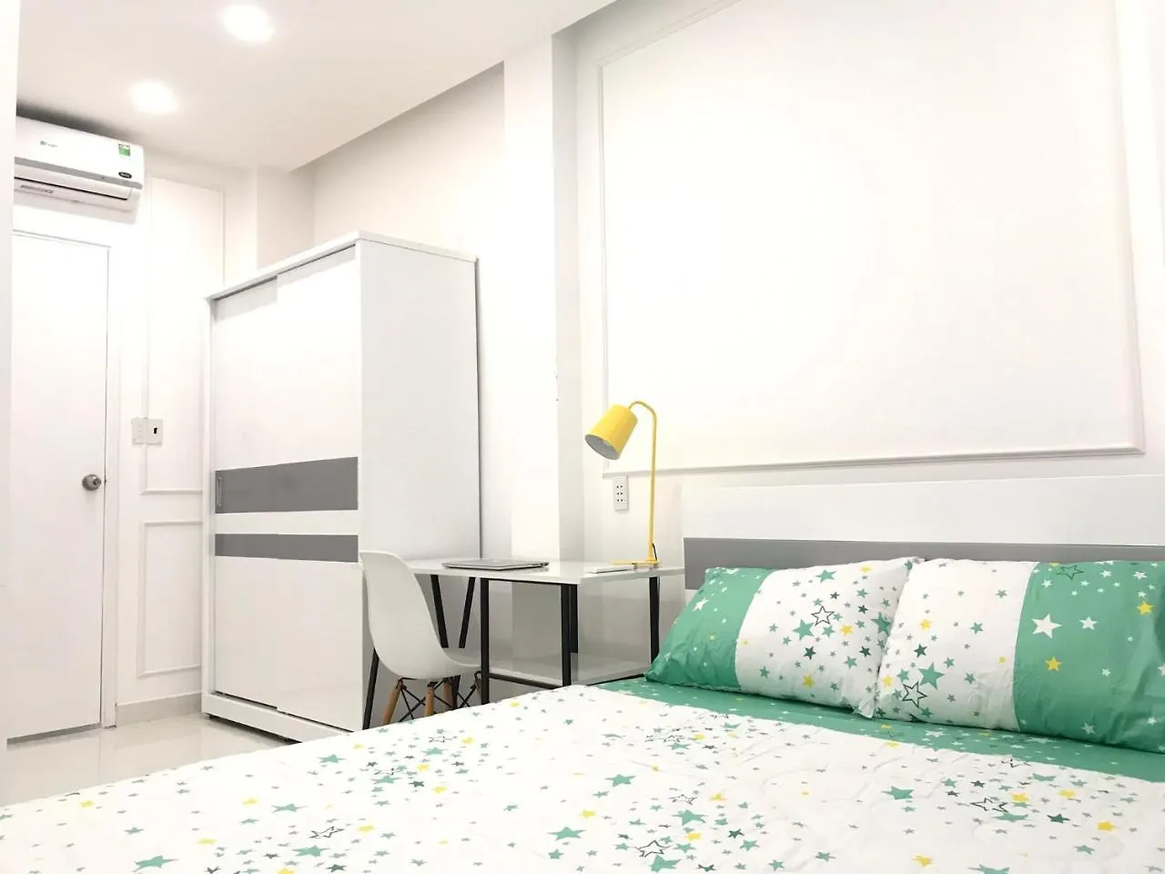 Smiley Apartment 8 Ho Chi Minh City Vietnam
