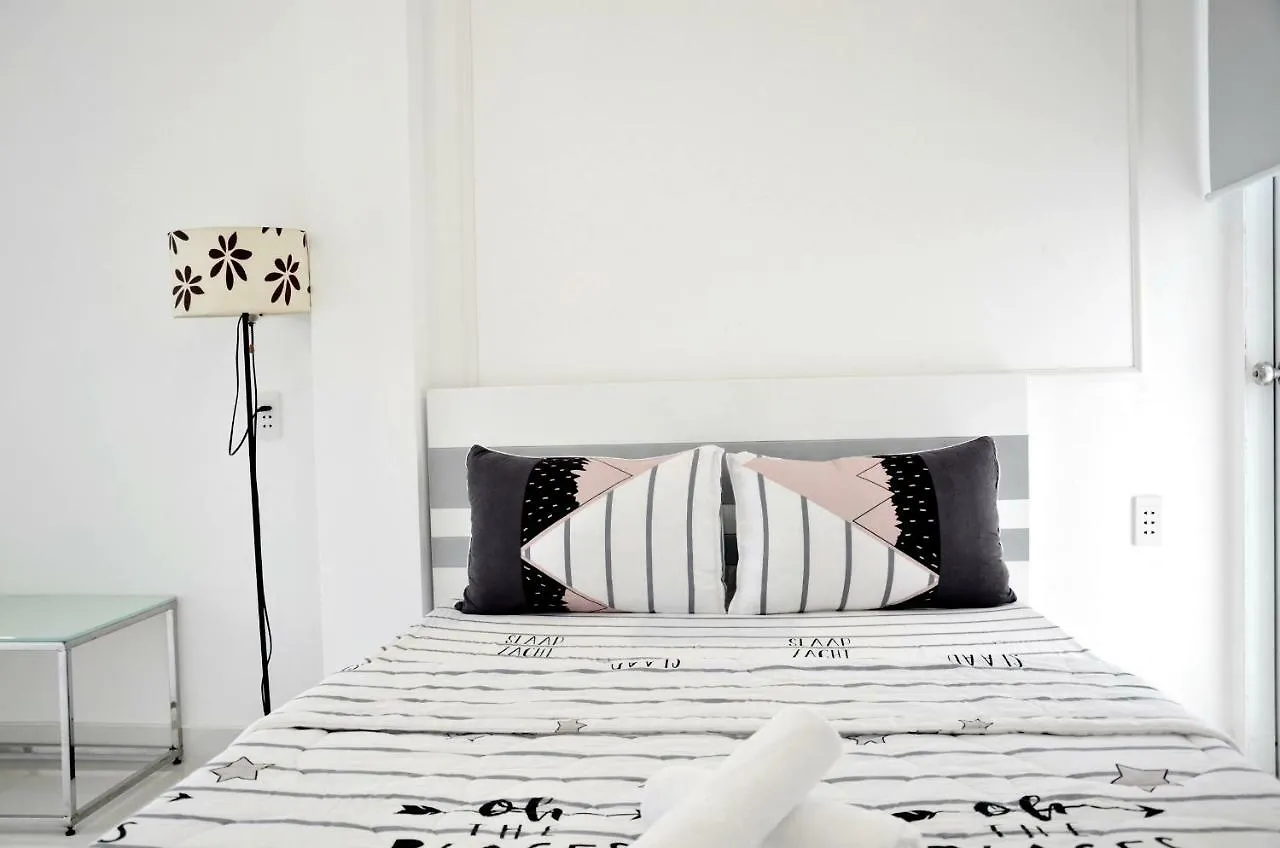 Smiley Apartment 8 Ho Chi Minh City